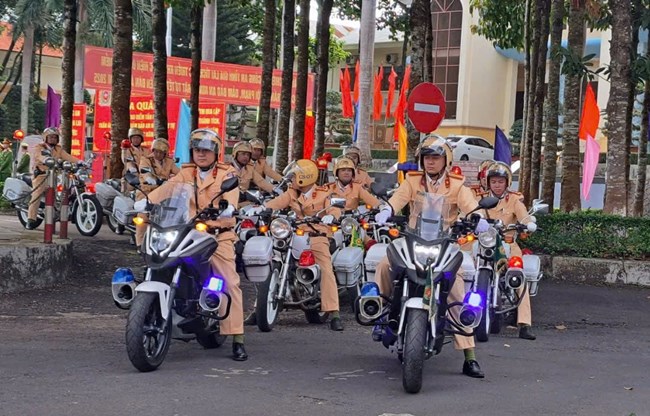 Công an tỉnh Gia Lai ra quân trấn áp tội phạm, đảm bảo an ninh trật tự Tết Nguyên đán Ất Tỵ 2025 (17/12/2024)